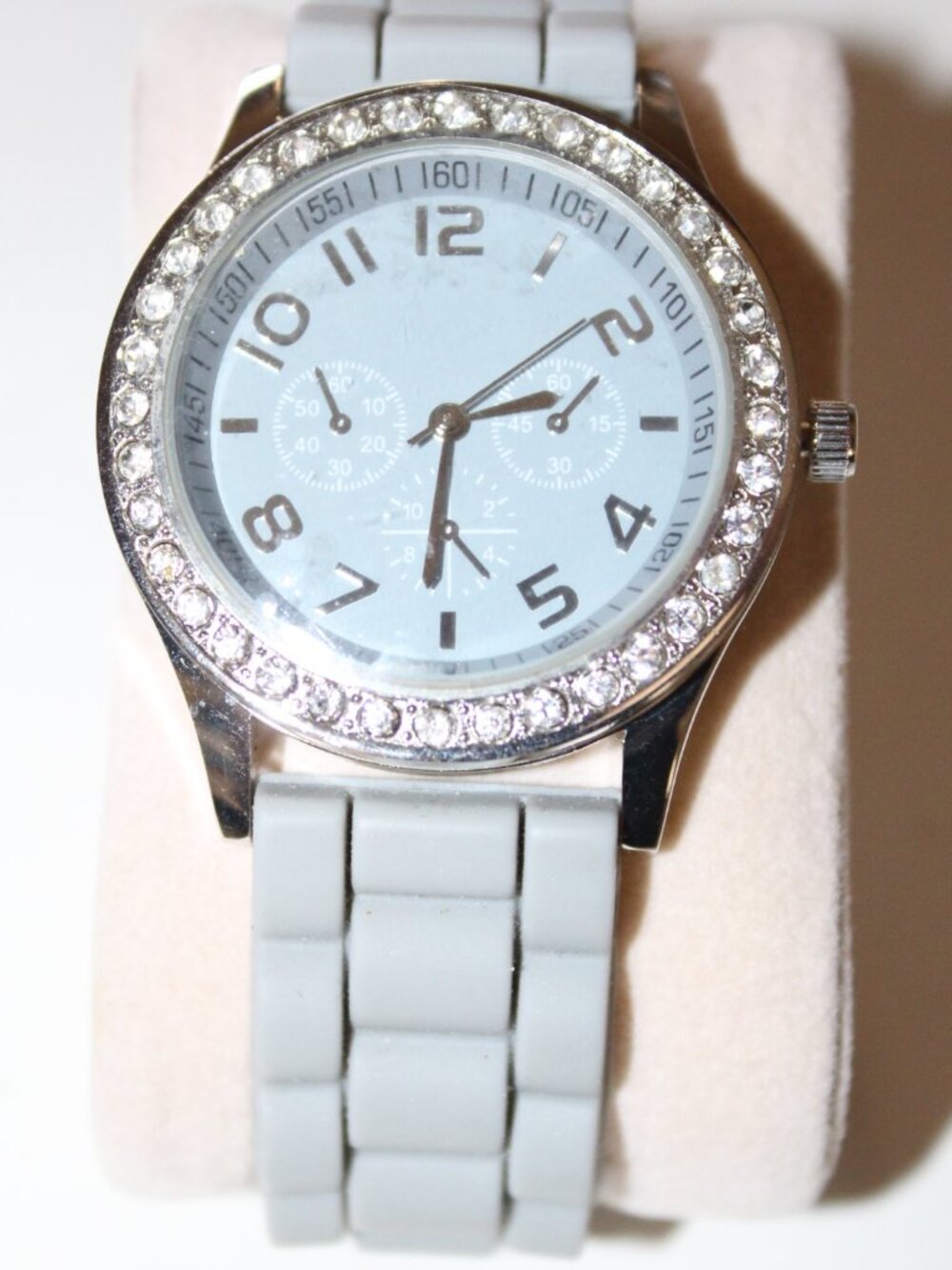 NWT Darice Rhinestone Bling Gray Women's Watch NICE!
